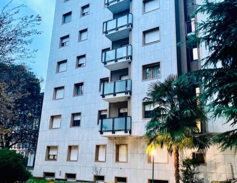 appartamento in vendita a Vimercate in zona Centro Storico