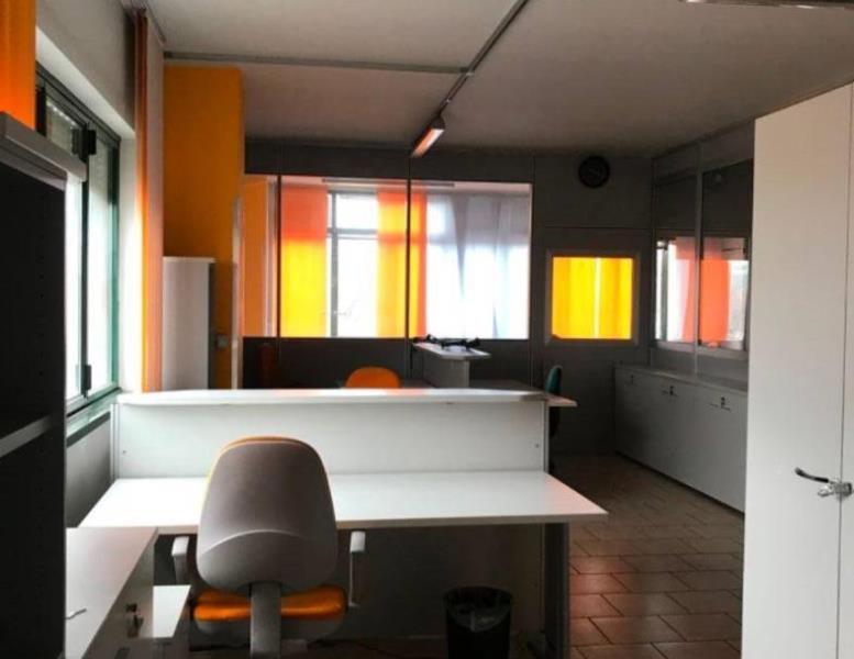 ufficio in vendita a Vimercate