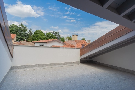 appartamento in vendita a Vimercate in zona Centro Storico