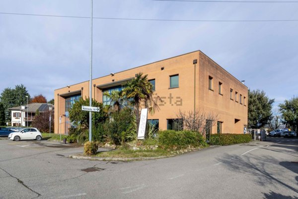 ufficio in vendita a Vimercate