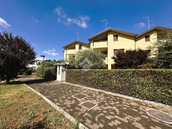 casa indipendente in vendita a Vimercate in zona Ruginello / Oldaniga