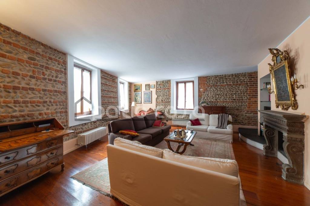 mansarda in vendita a Vimercate in zona Oreno