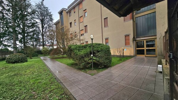 appartamento in vendita a Vimercate