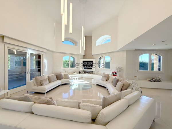 casa indipendente in vendita a Vimercate