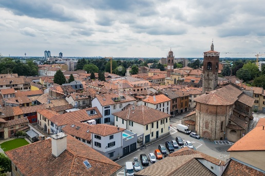 appartamento in vendita a Vimercate in zona Centro Storico