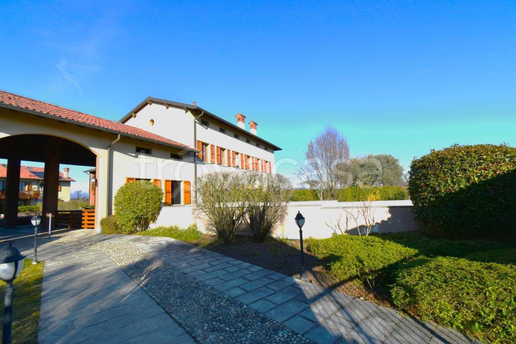 appartamento in vendita a Vimercate