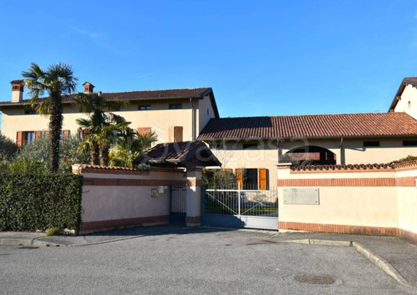 appartamento in vendita a Vimercate in zona Centro Storico
