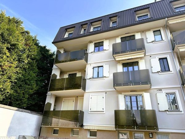 appartamento in vendita a Vimercate in zona Centro Storico