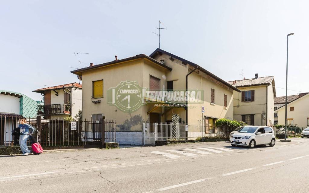 casa indipendente in vendita a Vimercate in zona Ruginello / Oldaniga
