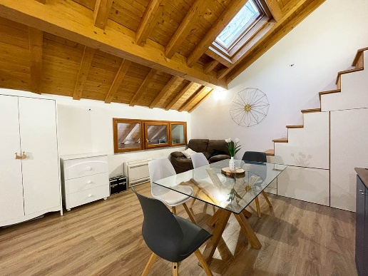 appartamento in vendita a Vimercate in zona Centro Storico