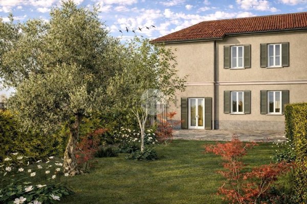 casa indipendente in vendita a Vimercate in zona Centro Storico