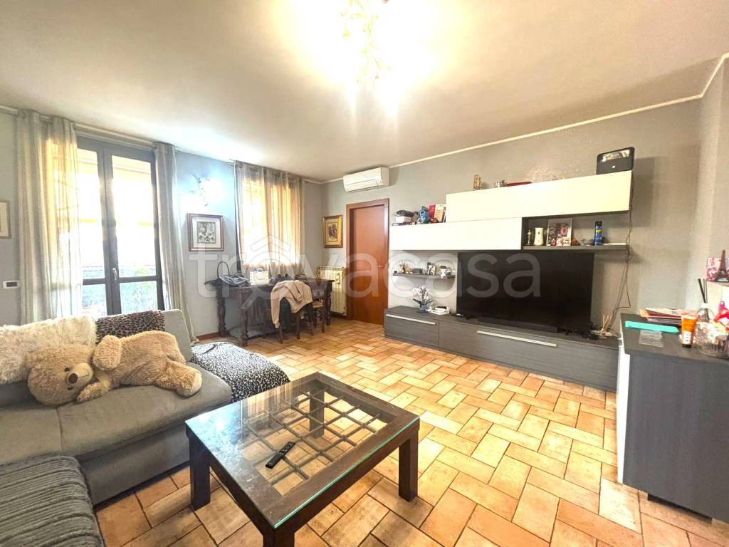 appartamento in vendita a Vimercate