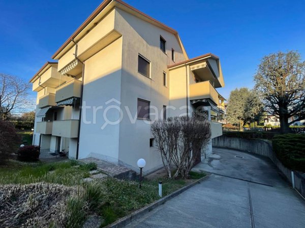 appartamento in vendita a Vimercate