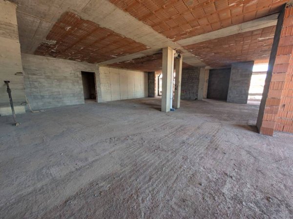 appartamento in vendita a Vimercate in zona Oreno