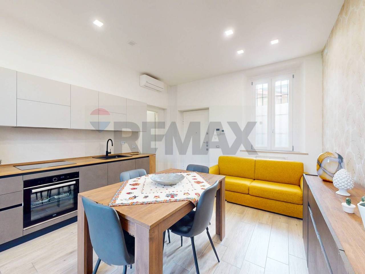 appartamento in vendita a Vimercate in zona Ruginello / Oldaniga