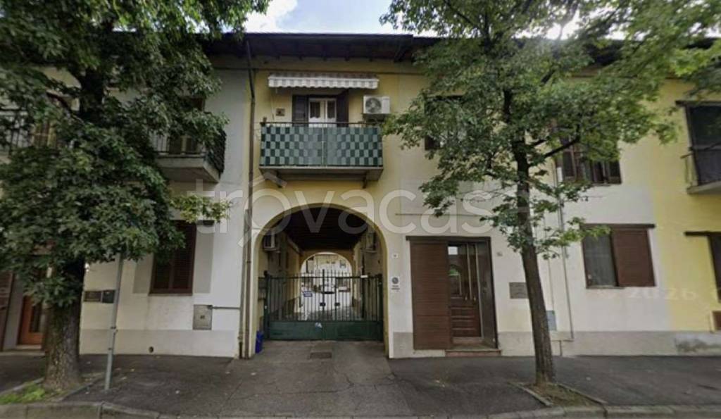 appartamento in vendita a Vimercate