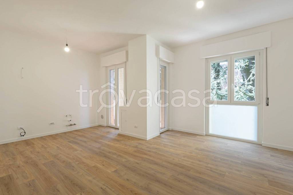 appartamento in vendita a Vimercate in zona Centro Storico