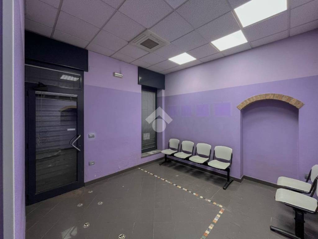 negozio in vendita a Vimercate