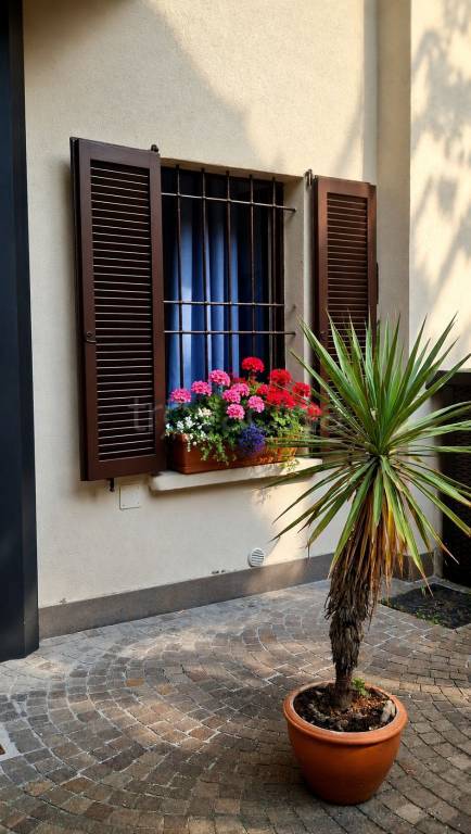 appartamento in vendita a Vimercate in zona Centro Storico