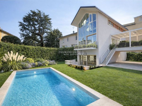 casa indipendente in vendita a Vimercate in zona Centro Storico