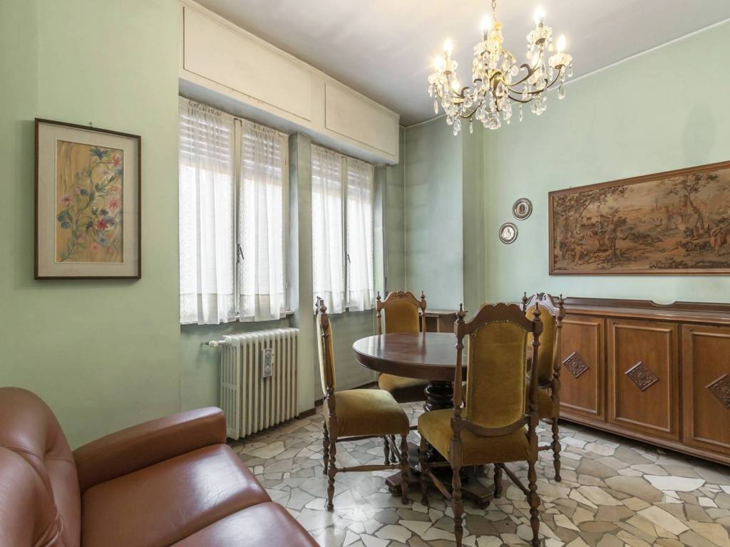 appartamento in vendita a Vimercate in zona Centro Storico