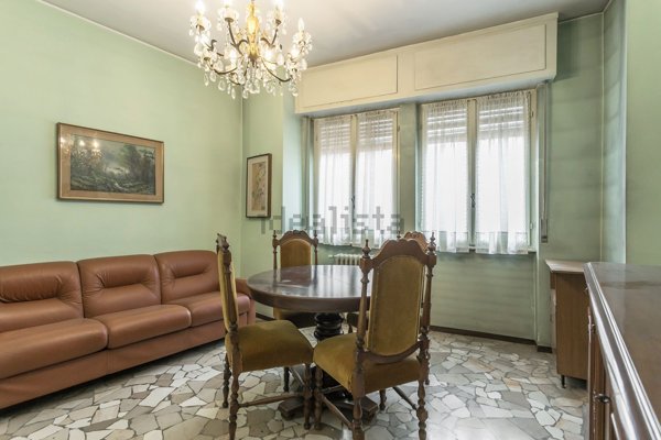 appartamento in vendita a Vimercate in zona Centro Storico