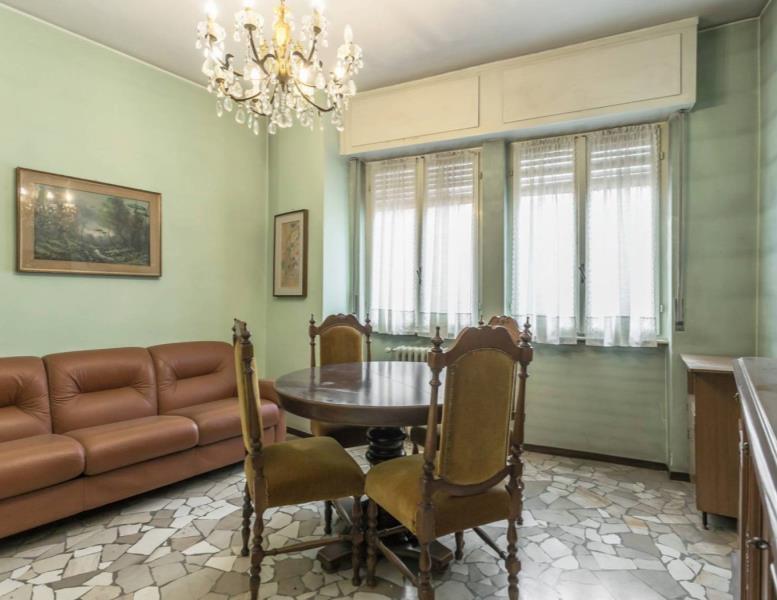 appartamento in vendita a Vimercate in zona Centro Storico