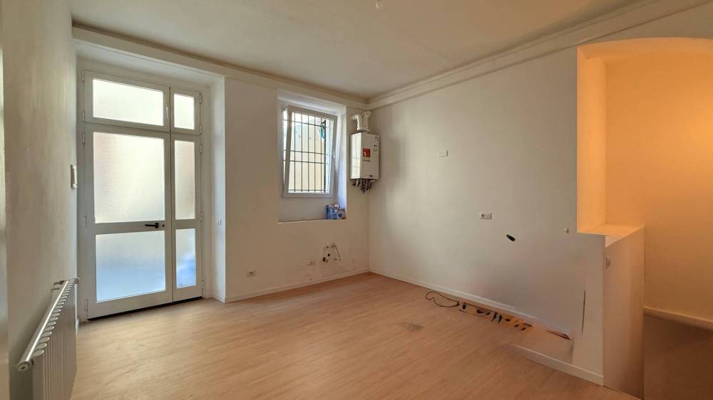 locale commerciale in vendita a Vimercate in zona Centro Storico