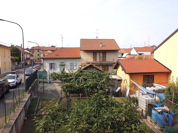 casa indipendente in vendita a Vimercate in zona Ruginello / Oldaniga