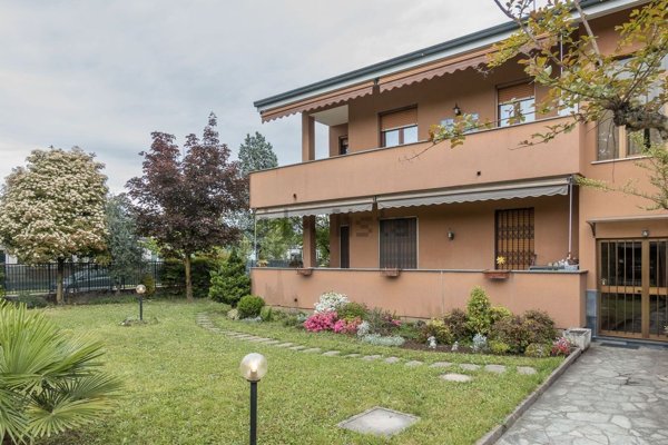 appartamento in vendita a Vimercate