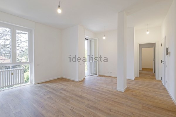 appartamento in vendita a Vimercate in zona Centro Storico