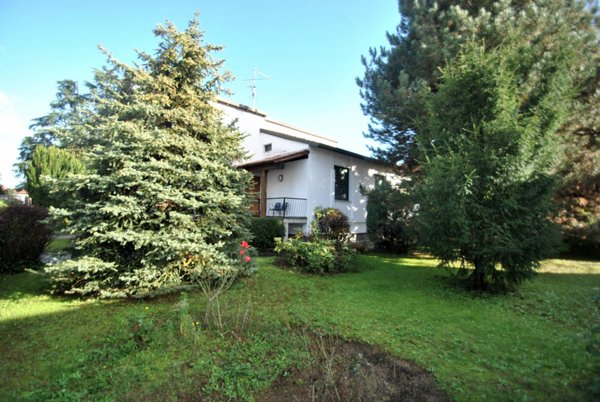 casa indipendente in vendita a Vimercate