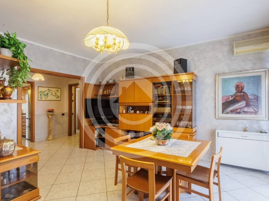 appartamento in vendita a Vimercate