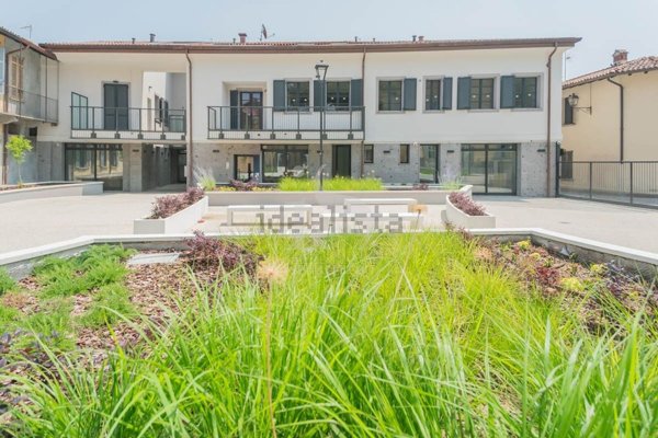 appartamento in vendita a Vimercate