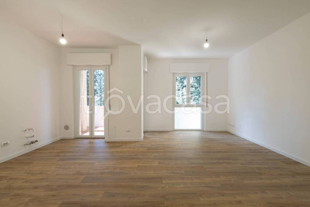 appartamento in vendita a Vimercate in zona Centro Storico