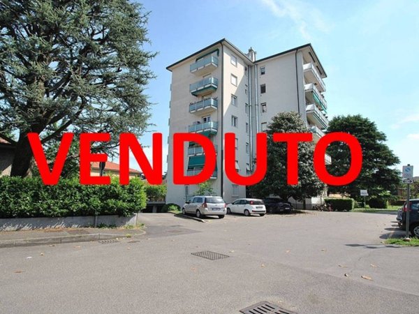 appartamento in vendita a Vimercate in zona Centro Storico