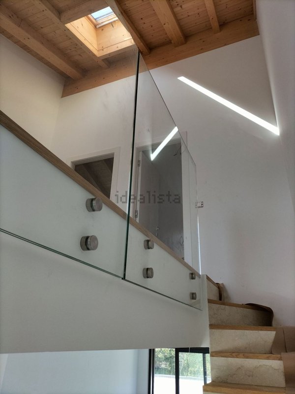 casa indipendente in vendita a Vimercate