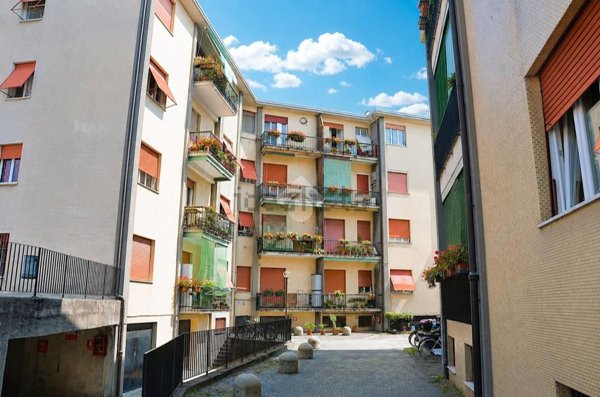 appartamento in vendita a Vimercate