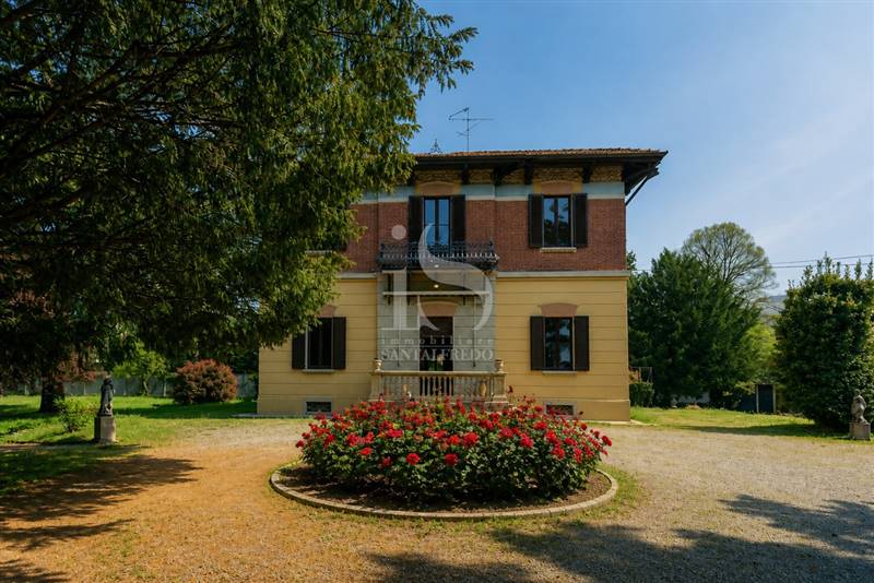 casa indipendente in vendita a Vimercate in zona Centro Storico