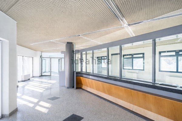 ufficio in vendita a Vimercate