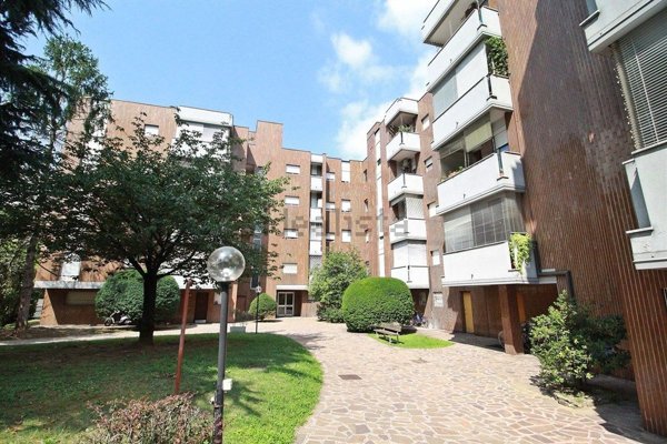 appartamento in vendita a Vimercate