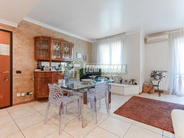 appartamento in vendita a Vimercate