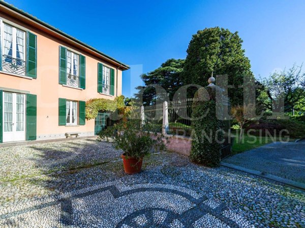 villa in vendita a Vimercate in zona Centro Storico