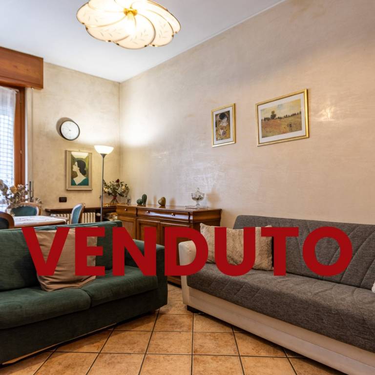 appartamento in vendita a Vimercate in zona Centro Storico