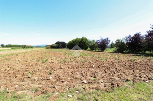 terreno agricolo in vendita a Vimercate in zona Ruginello / Oldaniga