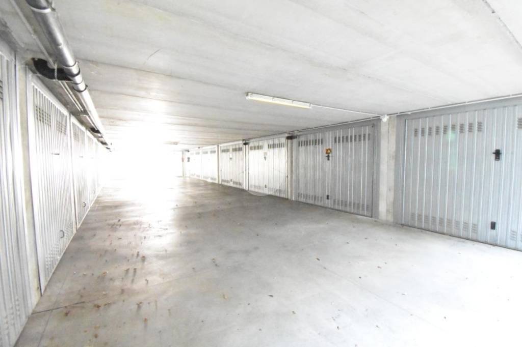 locale di sgombero in vendita a Vimercate