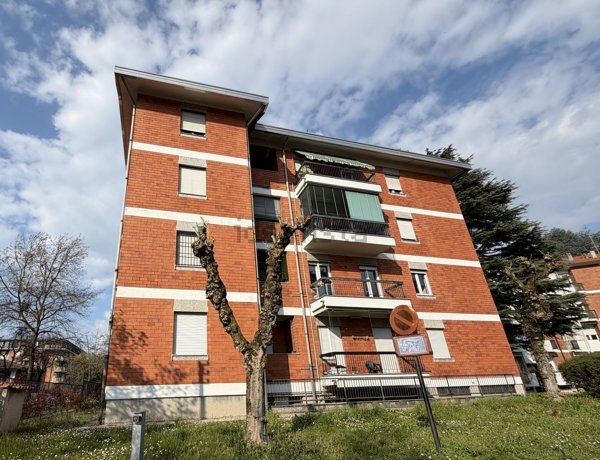 appartamento in vendita a Vimercate in zona Centro Storico