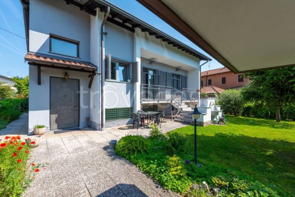 casa indipendente in vendita a Vimercate in zona Ruginello / Oldaniga