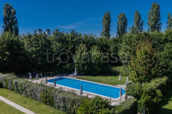 appartamento in vendita a Vimercate