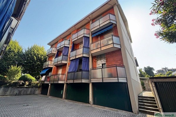 appartamento in vendita a Vimercate in zona Centro Storico